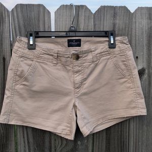 Khaki "stretch" shorts